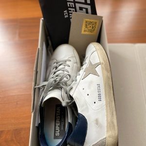 Golden Goose Star Superstar sneakers in suede with blue heel. Excl cond. Size 41